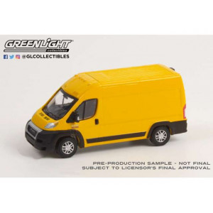 GREENLIGHT 1:64 - RAM PROMASTER 2500 2021 CARGO HIGH ROOF SCHOOL BUS *ROUTE RUNNERS SERIES 4*, YELLOW