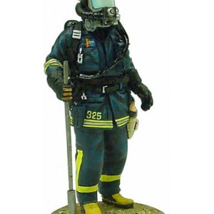 MAGAZINE MODELS 1:27 - FIREMAN -FIRE DRESS STOCKHOLM SWEDEN 2003