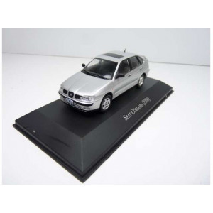 MAGAZINE MODELS 1:43 - SEAT CORDOBA 2000, SILVER