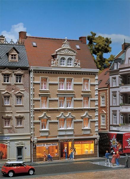 FALLER 130448 STADHUIS ALLIANZ EN THEE EN KRUIDENWINKEL