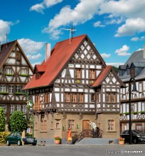 KIBRI 38744 H0 Gasthaus Roeßle Markgraefl