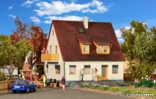 KIBRI 38710 H0 Einfamilienhaus Lindenstra
