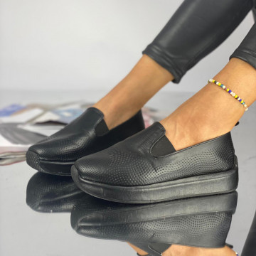 Pantofi Casual Dama Negri din Piele Ecologica Tatos