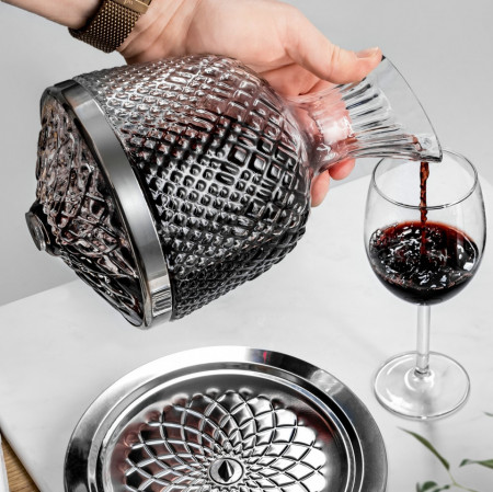 Decantor bauturi rotativ toarna vin in pahar