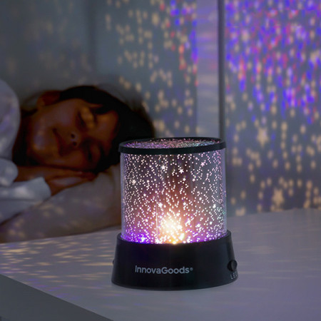 Lampa LED cu proiector de stele pentru copii