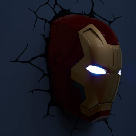 Lampa 3D Iron Man aprinsa