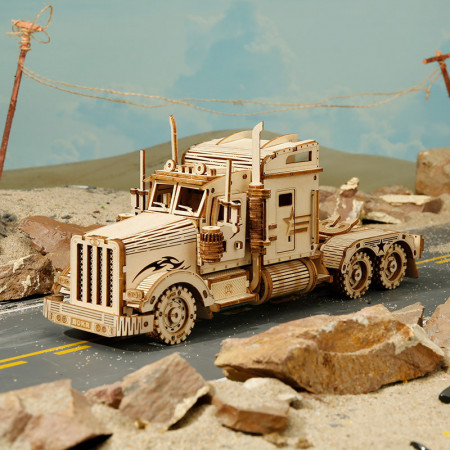 Puzzle 3D lemn Camion pe drum