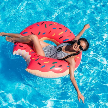 Colac gonflabil gogoasa roz piscina