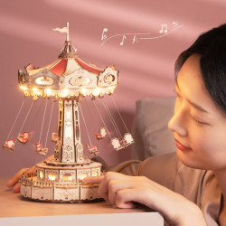 Puzzle 3D lemn Cutie muzicala Leagan Carusel luminat functional