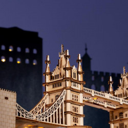 Puzzle 3D lemn Tower Bridge cu lumini detaliu