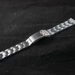 Bratara metalica reglabila argintie capete drepte 18 si 20mm - 31014