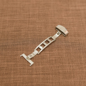 Catarama argintie model fluture 20mm
