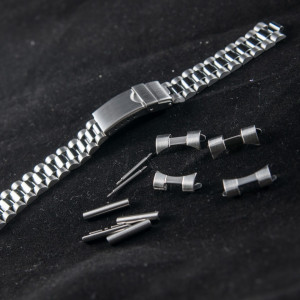 Bratara metalica reglabila argintie capete curbate 18-20mm - 20489
