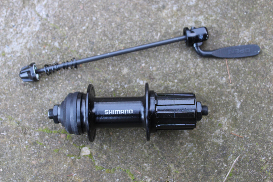 Ruota Posteriore 28 Pollici Taylor-Wheels Nera: Shimano, 7-11v, Freno A Disco/v-brake