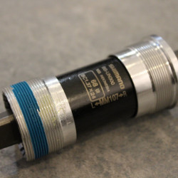 Shimano BB-UN300 monobloc rulment, ax patrat 107mm/68mm