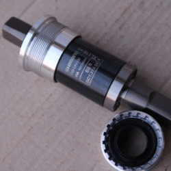 Shimano BB-UN300 monobloc rulment, ax patrat 118mm/68mm