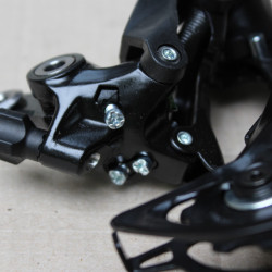 Shimano ALIVIO RD-M3100 9vit. SGS Shadow RD