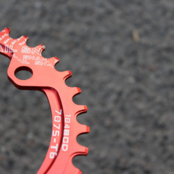 Snail Narrow Wide CNC Ultralight 36T 104bcd - Rosu
