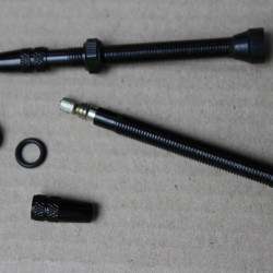 Set Valva tubeless FV 60mm Wake - negru