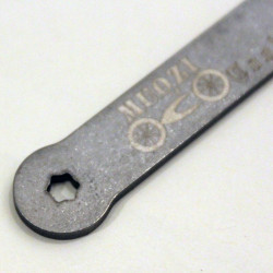 Cheie pin pedale