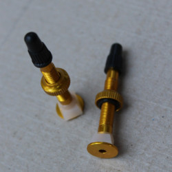 Set Valva tubeless FV 40mm Wake - auriu
