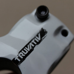 Truvativ Hussefelt pipa 0° 31,8mm 1 1/8" - Snow White