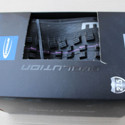 Schwalbe Magic Mary Evo 27.5x2.40 Addix Super Gravity DH TL-Easy U-Soft