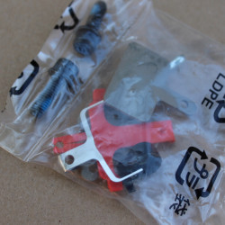Shimano BR-MT200 Post-Mount etrier + placute si accesorii