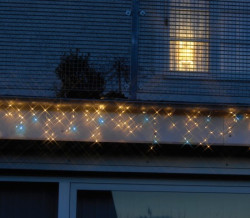 Nastavljiva LED svetlosna ledenica 119 kom toplo bela i 19 trepc?uc?ih hladno bela 2 x 0,9 m ( KDK 103 )