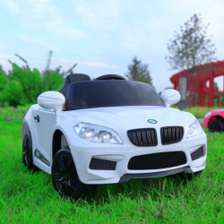 Auto na akumulator model 243 sa daljinskim upravljanjem i kožnim sedištem - Beli