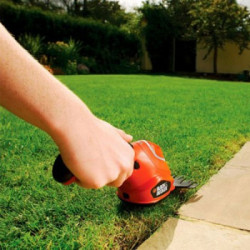 Black decker aku makaze za travu i živu ogradu ( GSBD700 )