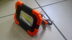 Womax lampa baterijska led 10-1 ( 0873147 )