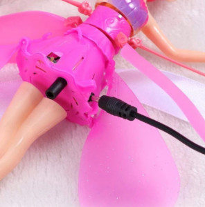 Papusa Zana Zburatoare cu incarcare USB