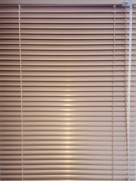 jaluzele orizontale aluminiu confectionata auriu galben/rosu L45X110