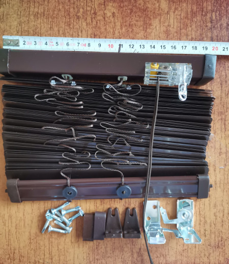jaluzele orizontale aluminiu CULORI confectionata L 19 - 29cm x H 110 cm-