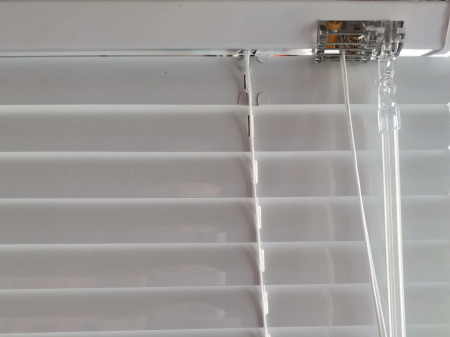 jaluzele orizontale aluminiu confectionata L 50 X140 CM alb