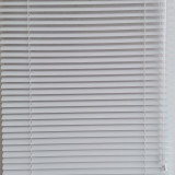 jaluzele orizontale aluminiu alb L 45 cm x H 110 cm lucios/mat