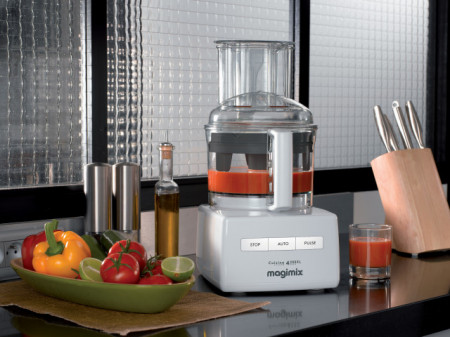 Robot multifunctional MAGIMIX CS4200XL, 950W, Motor profesional cu 30 ani garantie, 3 boluri (3L/2.6L/1.2L), Viteza automata, Fabr. in Franta, Alb