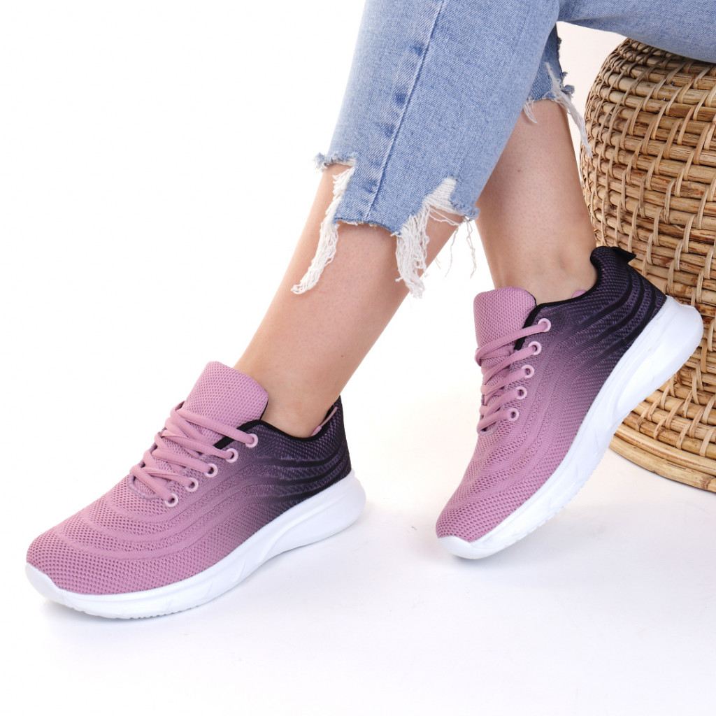 Adidasi material textil mov kira