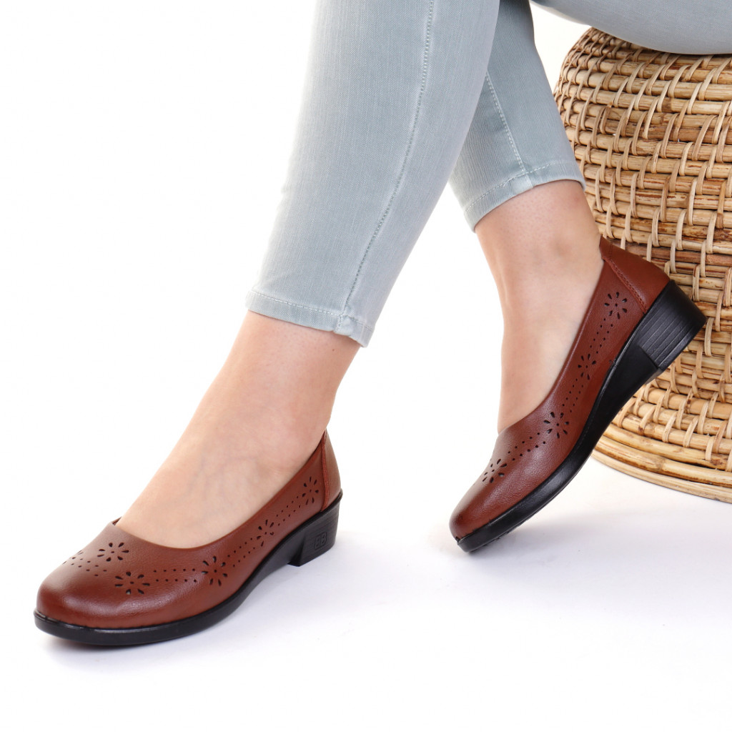 Pantofi piele ecologica maro donata