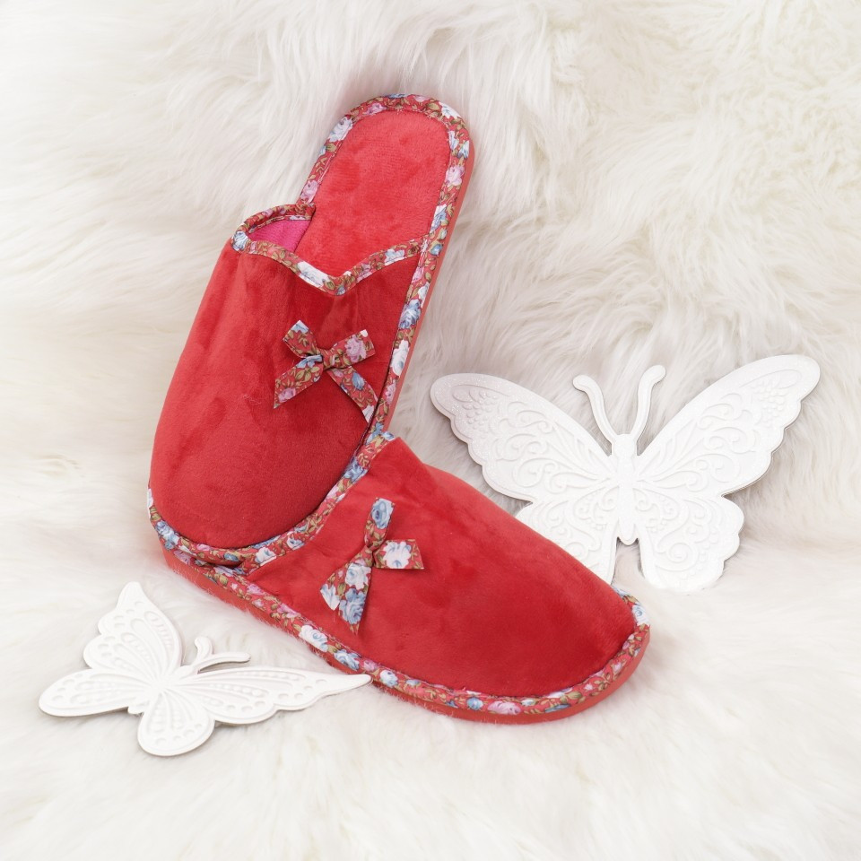 Papuci avea red