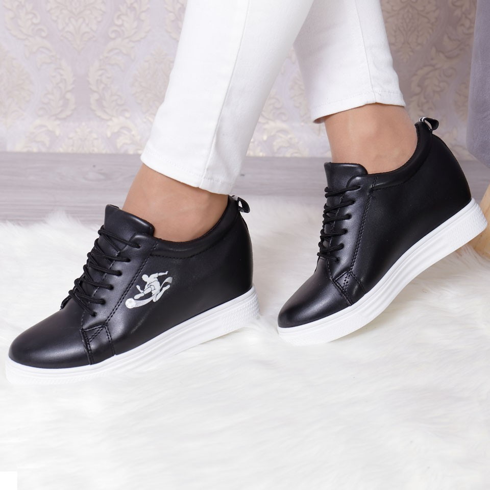 Adidasi akadia black