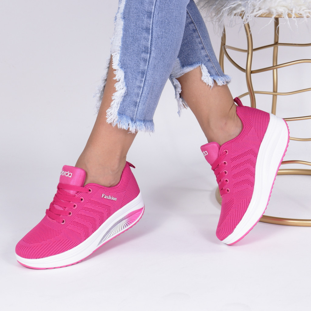 Adidasi anesi fuchsia