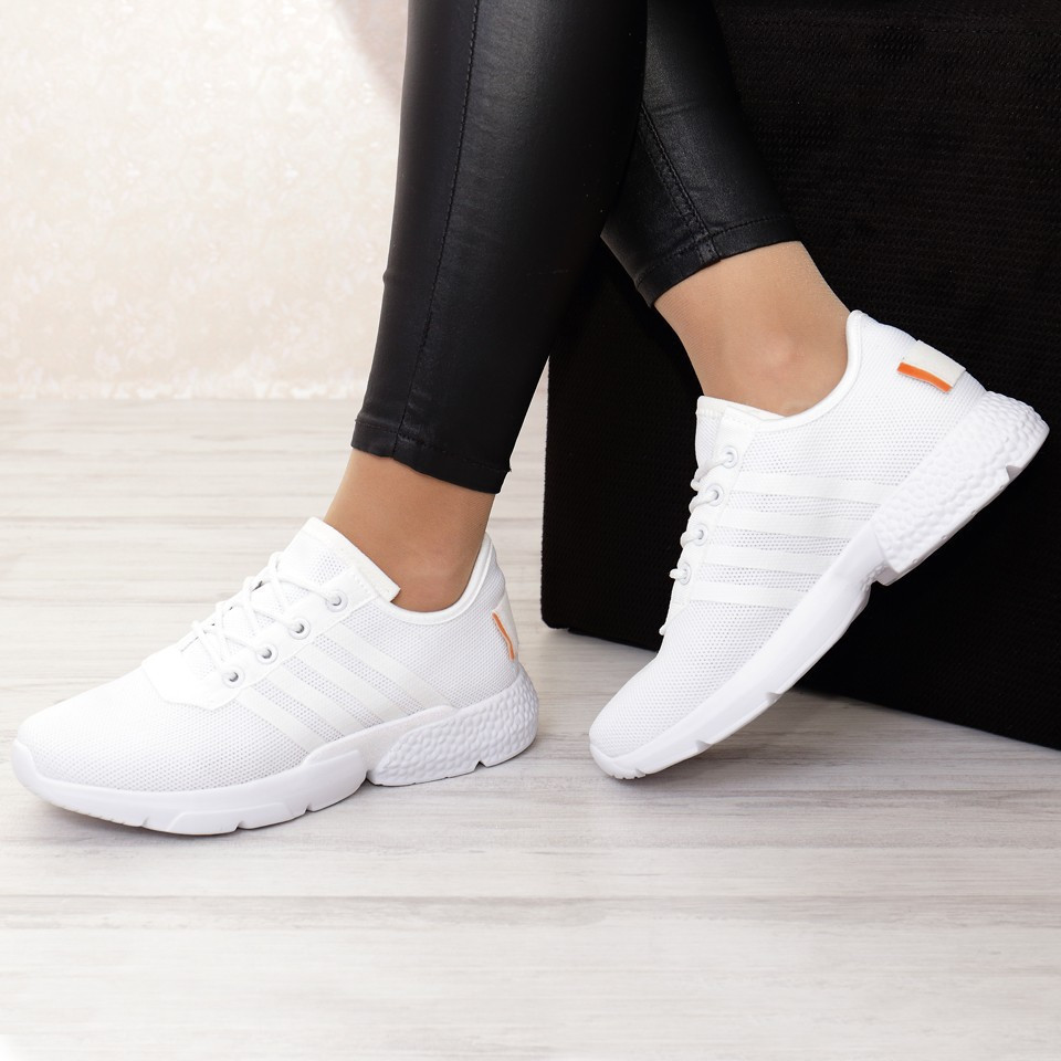 Adidasi carolina white