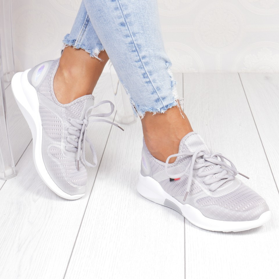 Adidasi zoe grey