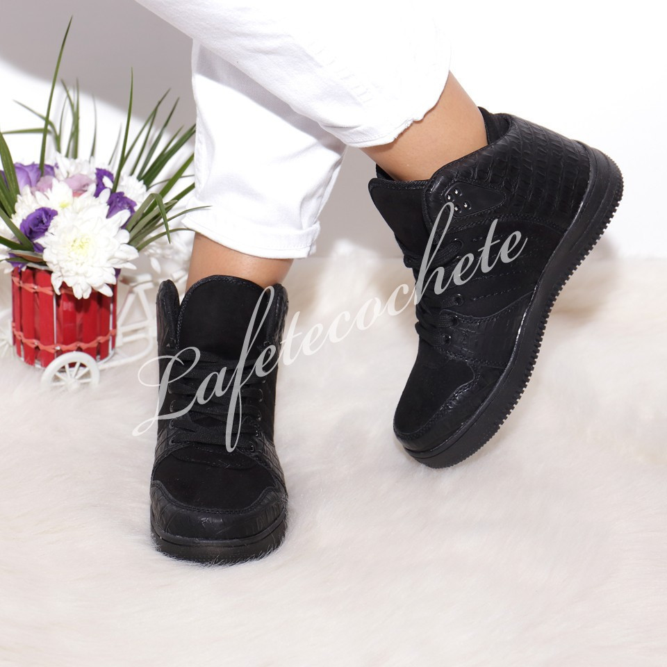 Ghete ildiko black