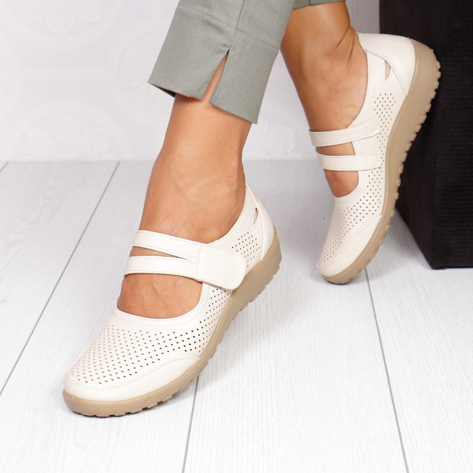 Pantofi ilona beige