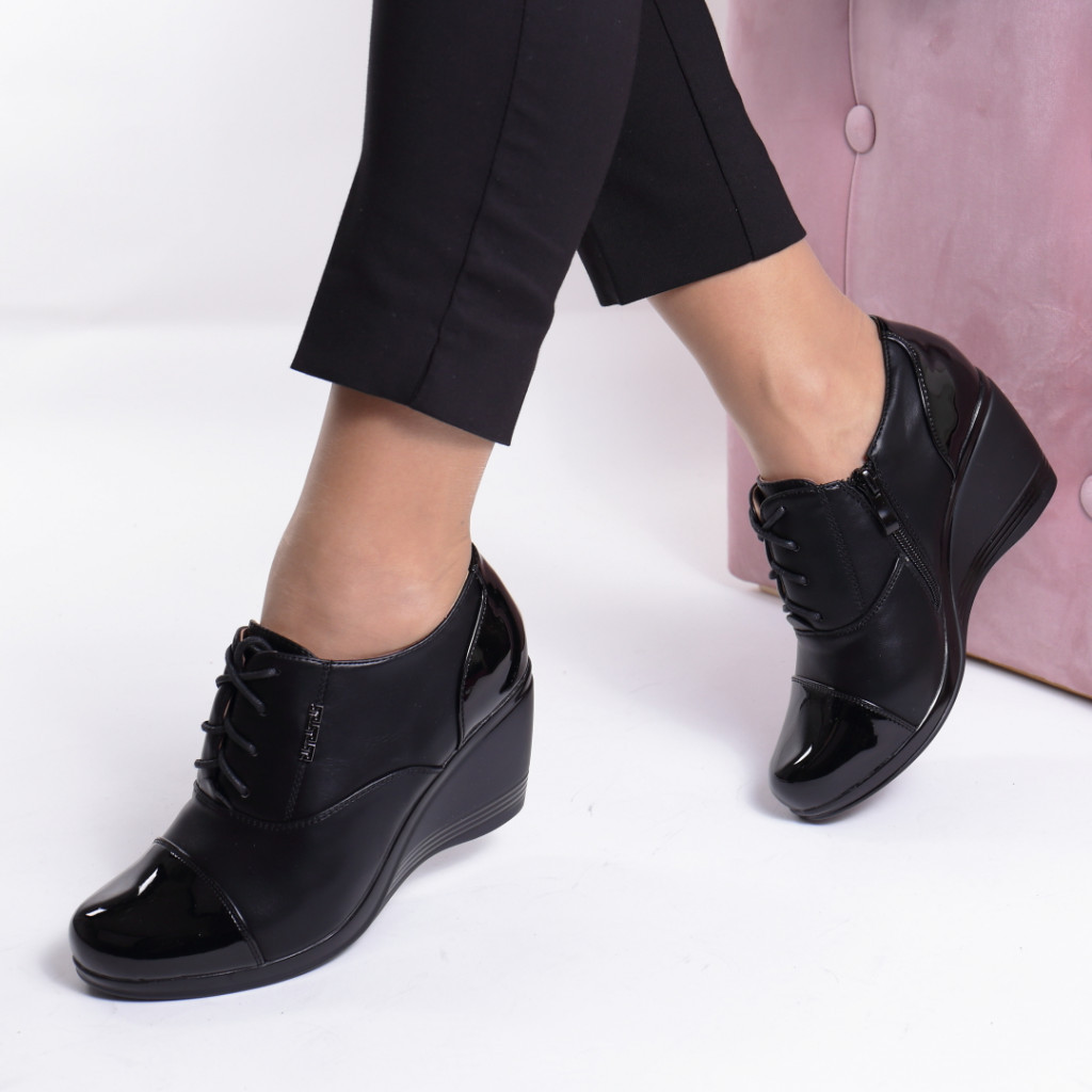 Pantofi piele ecologica Maia