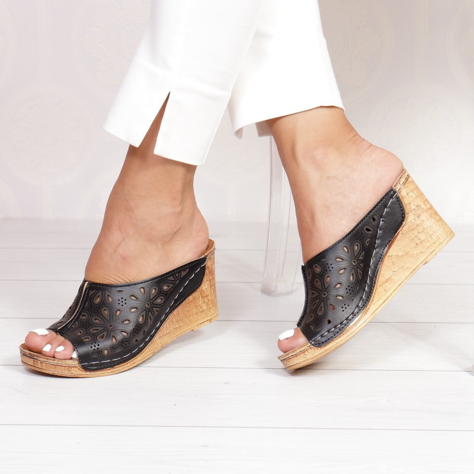 Papuci cabrona black