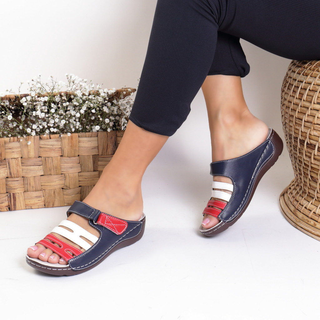 Papuci piele ecologica blue varvara